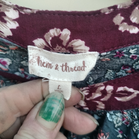 Hem & thread top - Picture 3 of 6